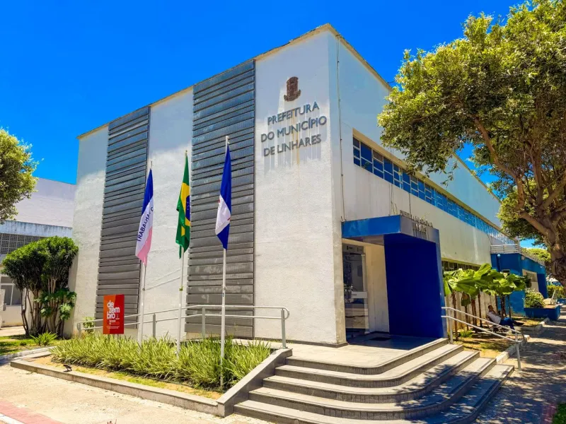Servidores de Linhares terão feriadão de quatro dias e salário antecipado na conta