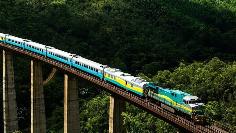 Trem de Férias da Vale tem passagens esgotadas, mas cancelamentos podem liberar novas vagas