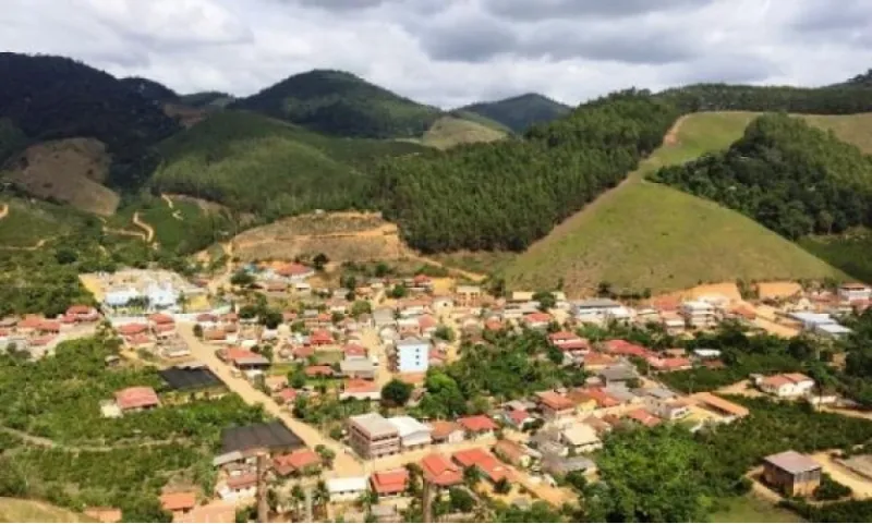 São Rafael avança em infraestrutura e seis ruas recebem obras de calçamento em Linhares