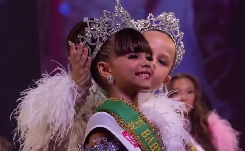Orgulho de Linhares: menina de 6 anos conquista título de Baby Miss Brasil 2026