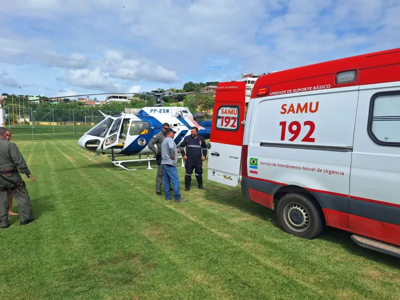 Homem com quase 30% do corpo queimado é socorrido de helicóptero em Baixo Guandu