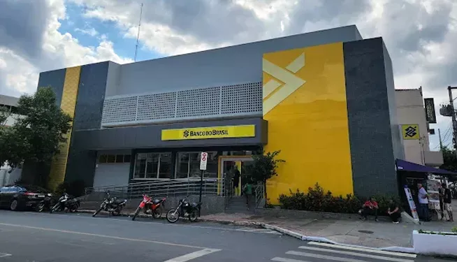 Banco do Brasil dá sinal de saída e população de Baixo Guandu fica em alerta