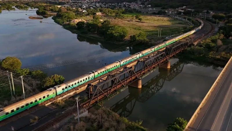 Justiça manda liberar ferrovia da Vale em todo o ES e autoriza uso de força policial