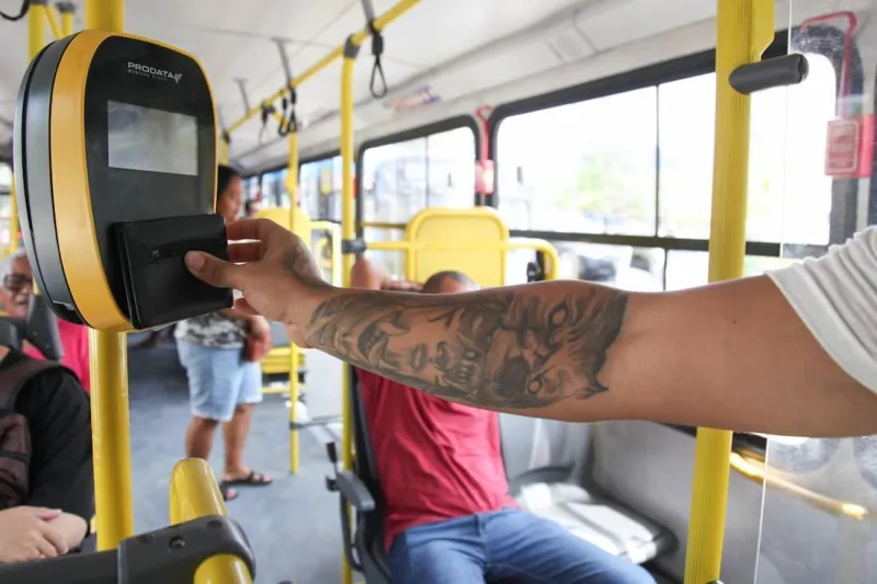 Projeto que pode reduzir tarifa do transporte em Linhares segue travado e decisão fica para o fim do mês