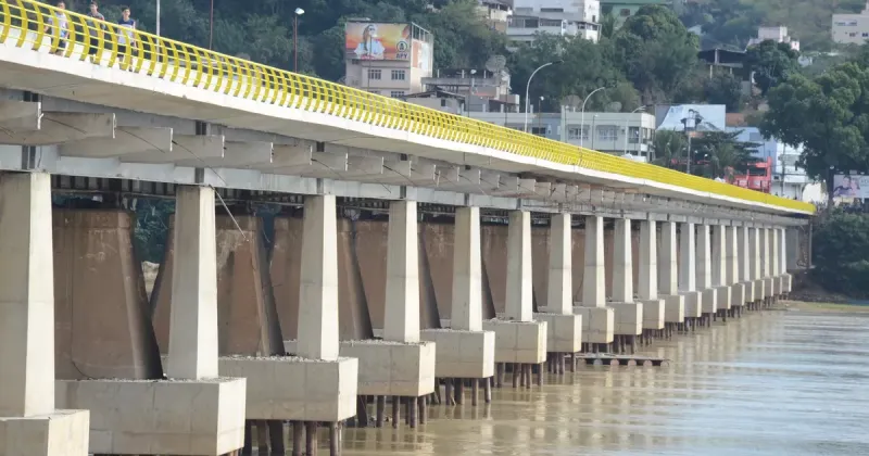 Prefeitura inicia obra para implantação da terceira faixa na Ponte Florentino Avidos em Colatina