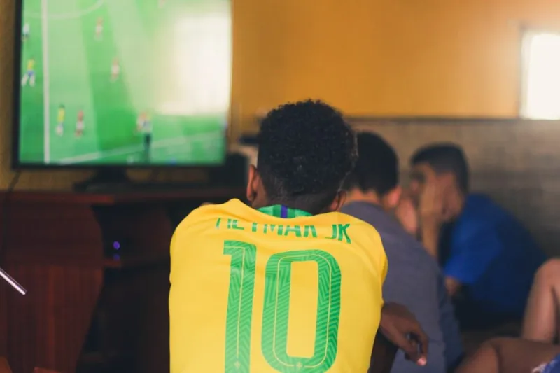 Atenção, Colatina, Linhares e região: veja como será o funcionamento de bancos, comércio e repartições no jogo do Brasil