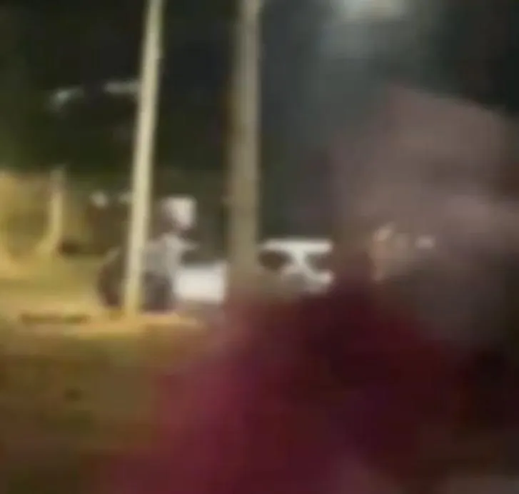 Preso homem que atirou por causa de um pedaço de linguiça em Marilândia; vídeo mostra momento dos disparos