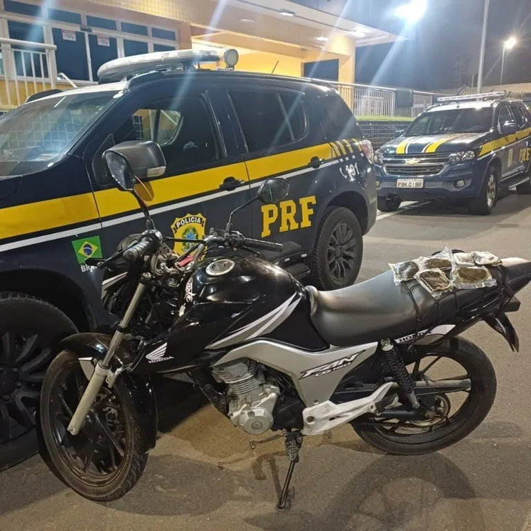 Morador de Colatina é preso com mais de meio quilo de haxixe após perseguição da PRF na BR-101