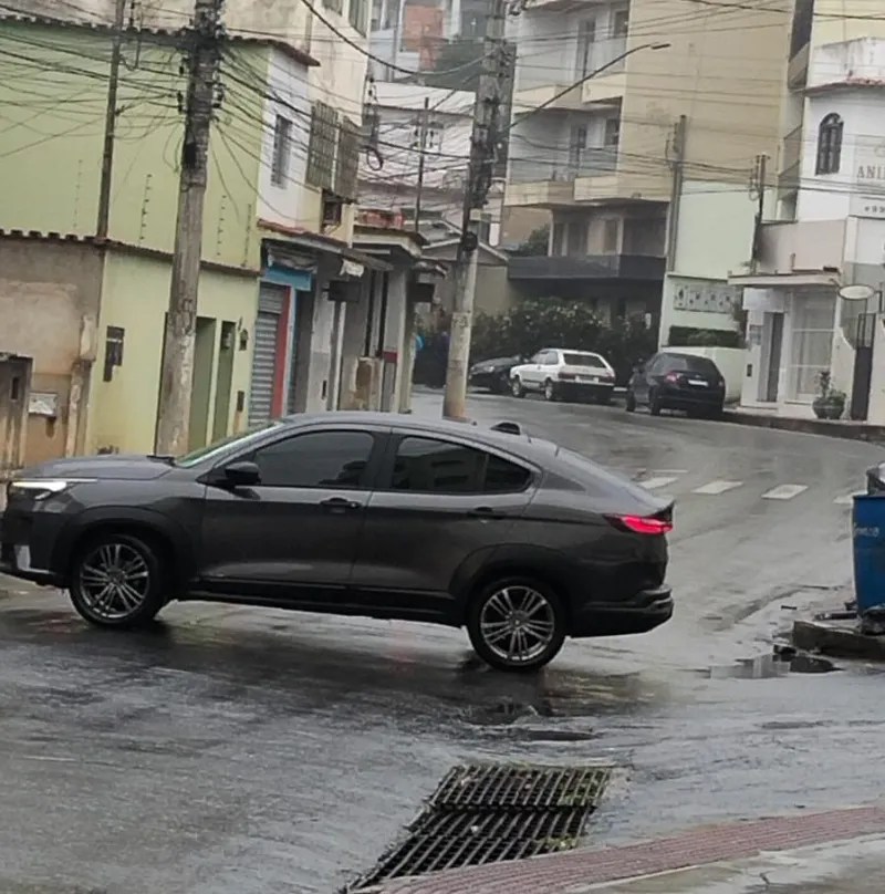 Boato de bomba mobiliza Polícia Militar e causa congestionamento em Colatina; suspeita é descartada