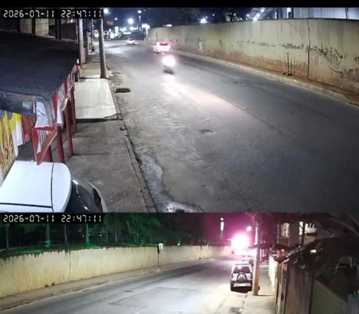 Vídeo mostra motociclista perder controle e cair em trecho com desnível no bairro Carlos Germano Naumann, em Colatina