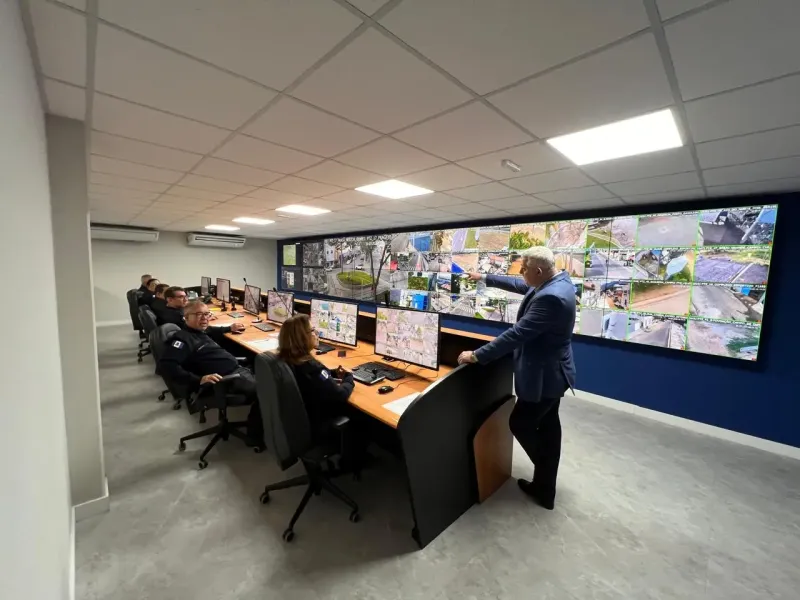 Linhares inaugura Centro Integrado de Comando e Controle com investimento de R$ 10 milhões