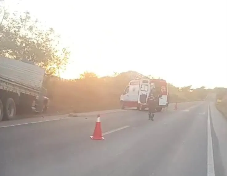 Identificadas as duas vítimas do acidente entre moto e caminhão na BR-259, em Mascarenhas
