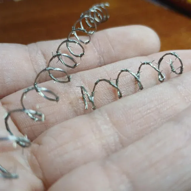 Preso esconde arame entre os dentes, abre algemas e tenta fugir durante atendimento em Colatina