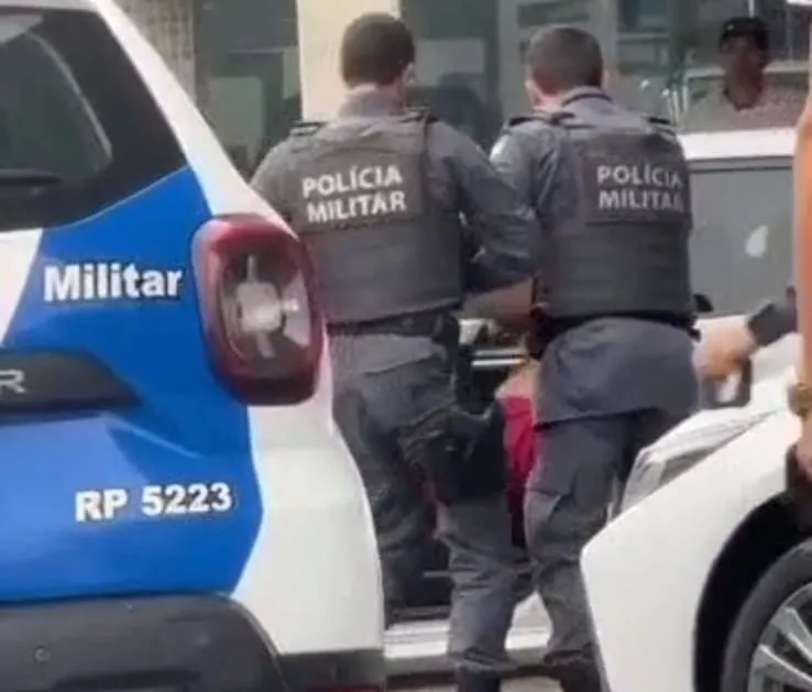 Vídeo mostra momento em que homem é preso após ameaçar prefeito de cidade do Noroeste do ES