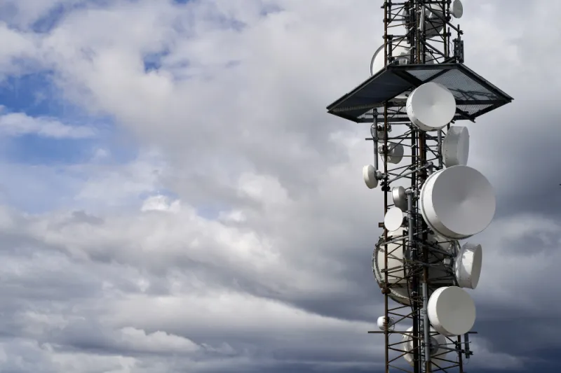 Ladrões levam 180 quilos de baterias de torre de telecomunicações em Colatina