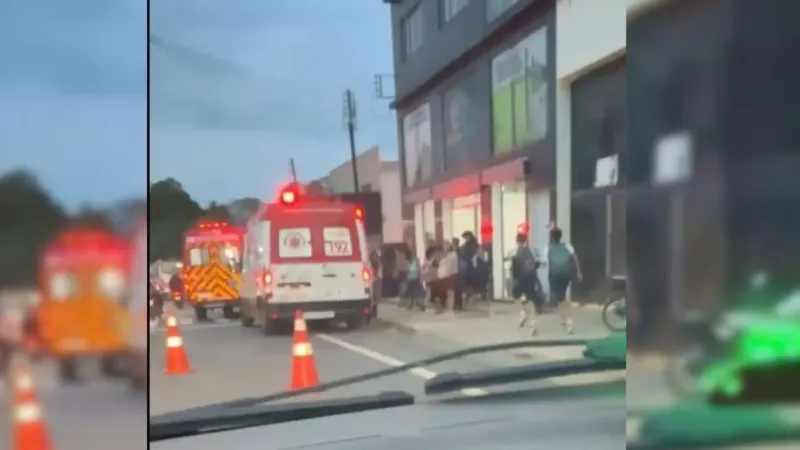 Mãe e dois filhos pequenos são atropelados na faixa de pedestres em Colatina; motociclista fugiu