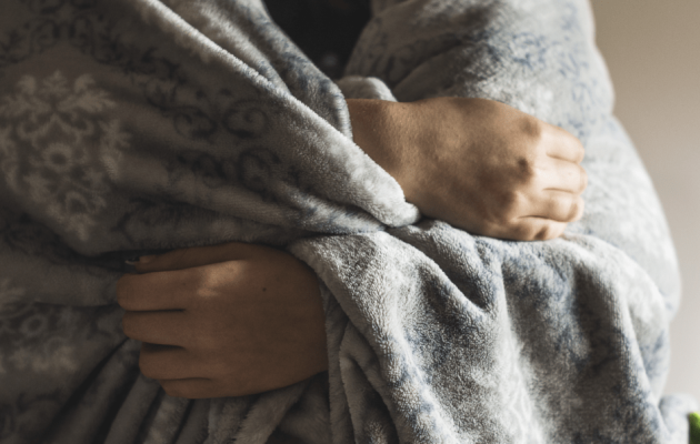 Inverno-e-a-terceira-idade-entenda-por-que-o-idoso-sente-muito-frio-1060x596