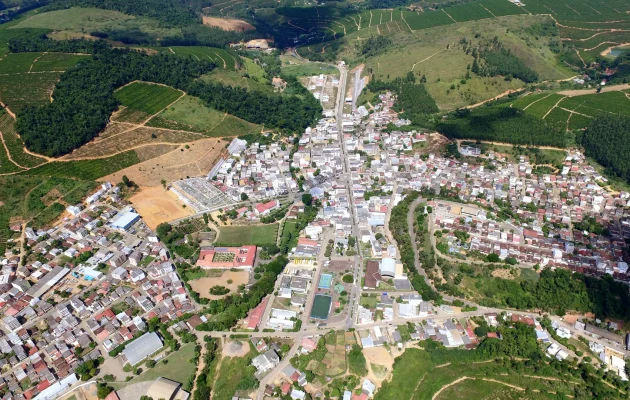 vista-aerea-de-parte-da-cidade-de-marilandia-na-regiao-noroeste-do-es-3076030